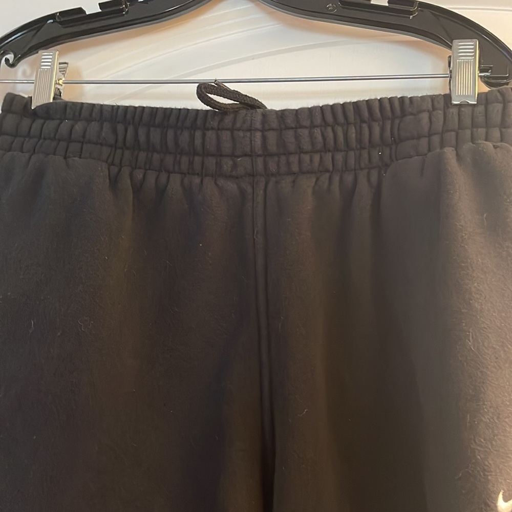 Nike Black Drawstring Regular And Side Pockets Xl - image 4